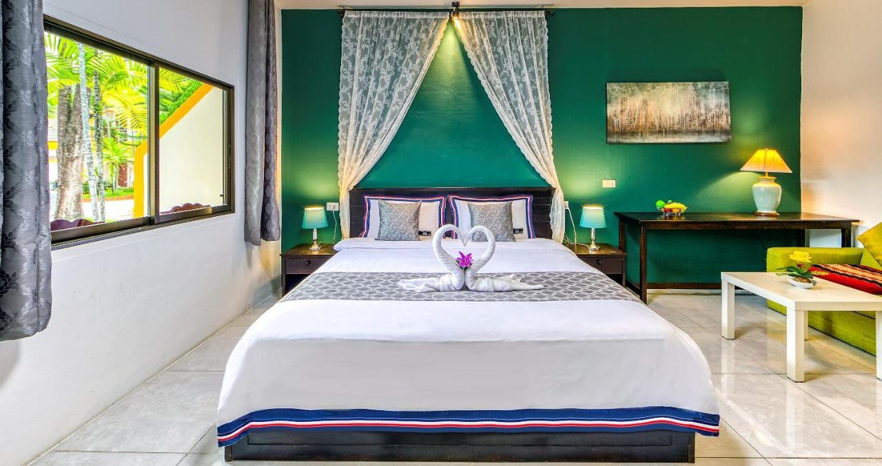 Coconut Resort Hotel Patong Exterior photo
