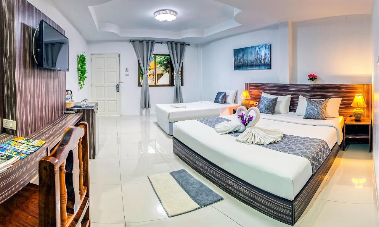 Coconut Resort Hotel Patong Exterior photo