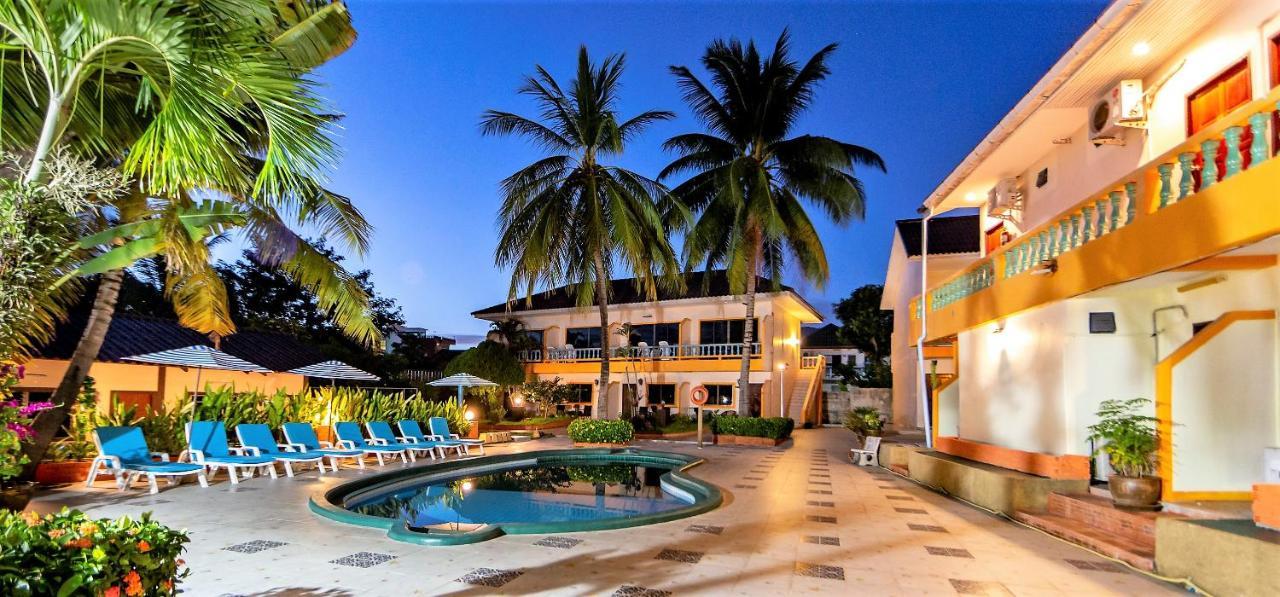Coconut Resort Hotel Patong Exterior photo